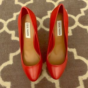 Steve Madden Pumps